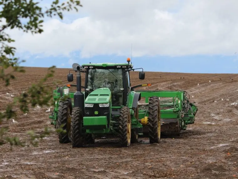 Machine Green Tractor