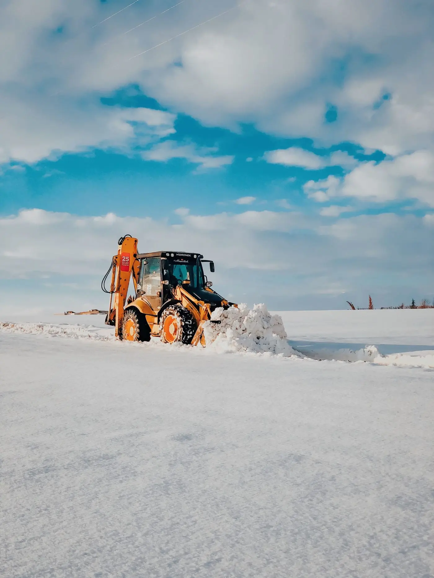 Machine Snow Loader